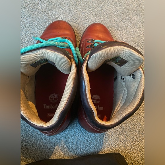 Supreme Timberland Hiking Boots - Picture 9 of 15